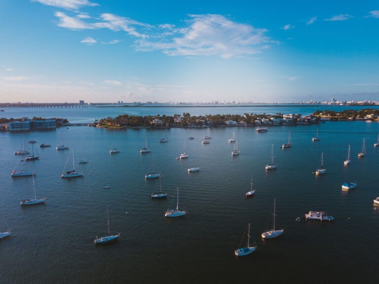 Best Spots for Boating in Biscayne Bay: A Local’s Guide